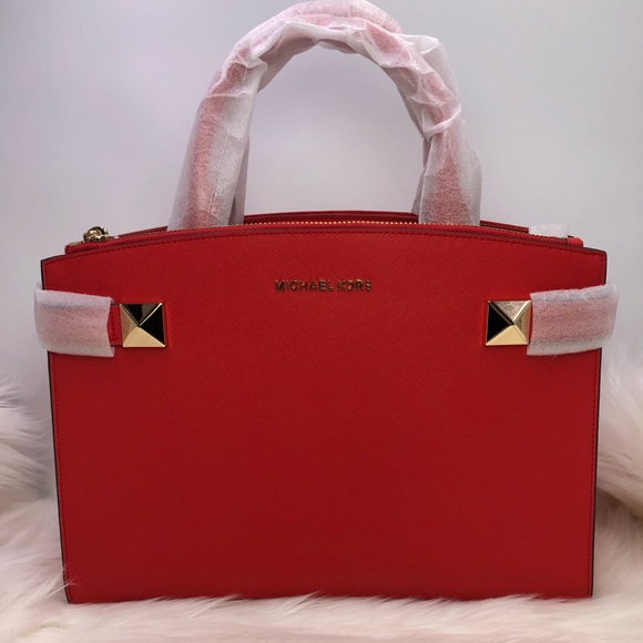 Michael Kors Handbags - Michael Kors MD EW Karla leather satchel